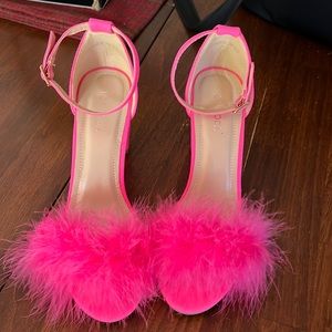 Top Moda bright pink feather heels - size 11